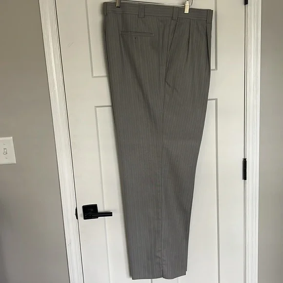 Steve Harvey Striped 3 Piece Grey Suit - Picture 17 of 17